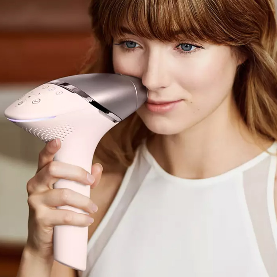 PHILIPS Lumea IPL uređaj za uklanjanje dlačica BRI97700